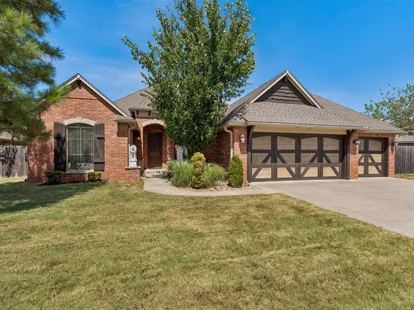 523 Woods Way, Moore, OK 73160