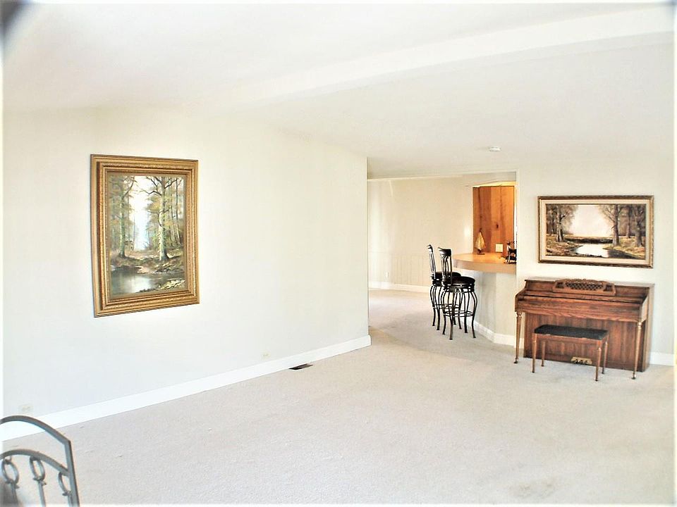 1st image of 887 Villa Teresa Way #887