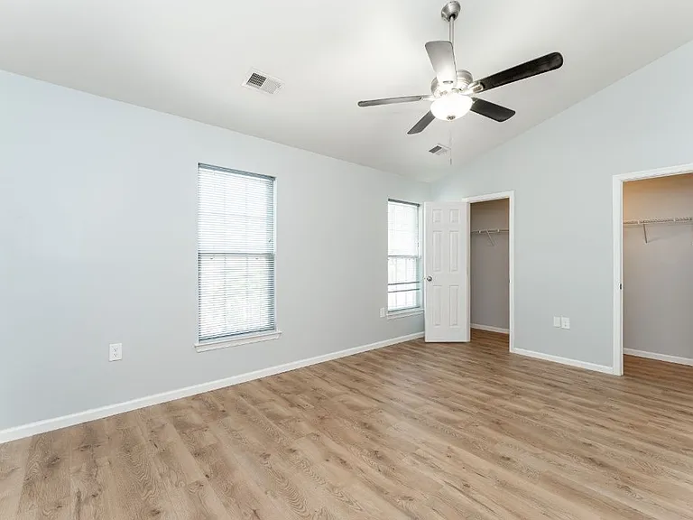 2383 Laconia Ct — Photo 22