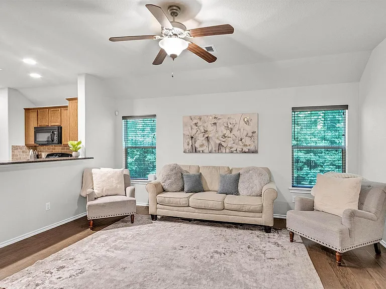 1700 Fall Forest Ct — Photo 9
