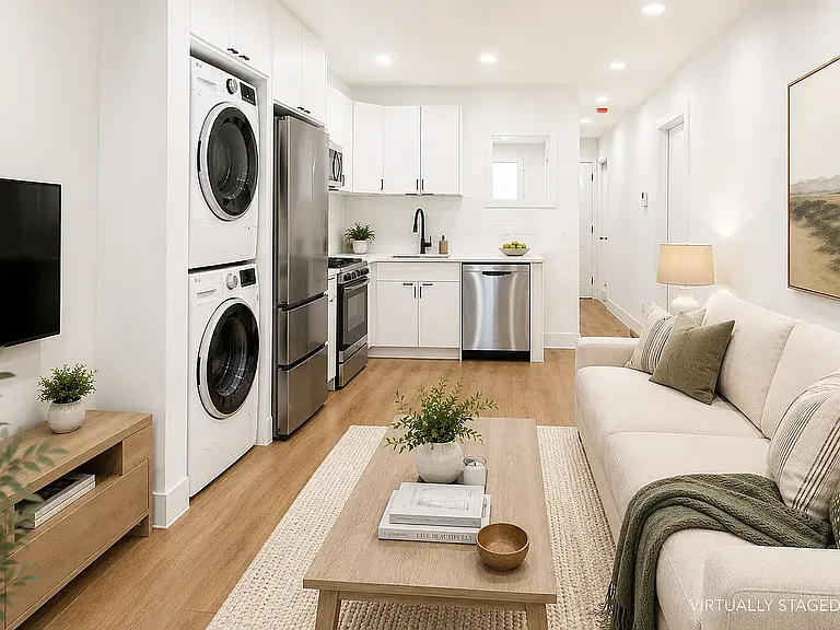 18-79 Linden St #1LL — Photo 2