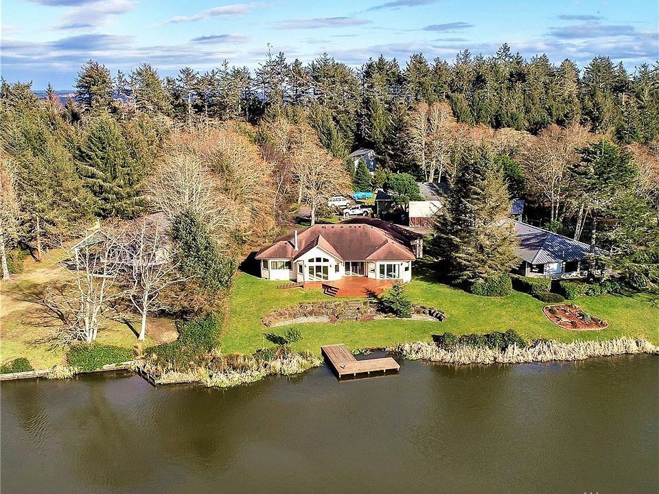 1st image of 748 Kingfisher Pl