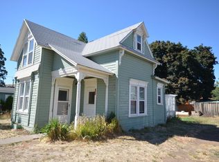 280 NE 2nd St, Dufur, OR 97021