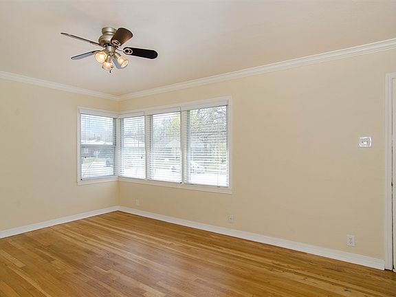 5th image of 2067 E Crystal Ave