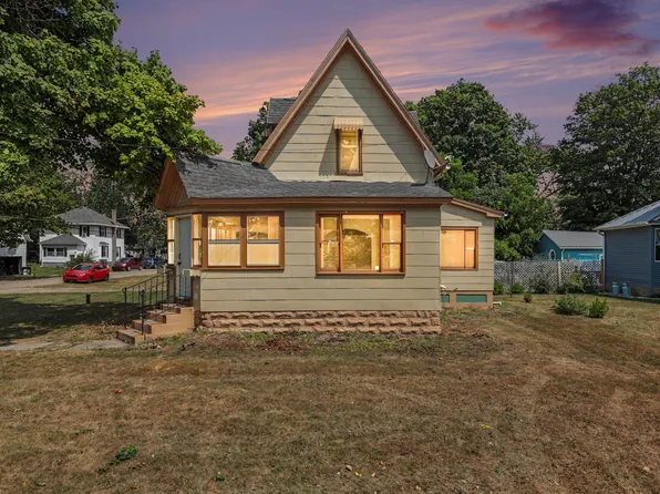 263 S Main St, Clarksville, MI 48815