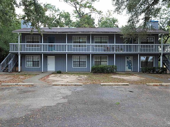 2nd image of 2811 E Langley Ave #112