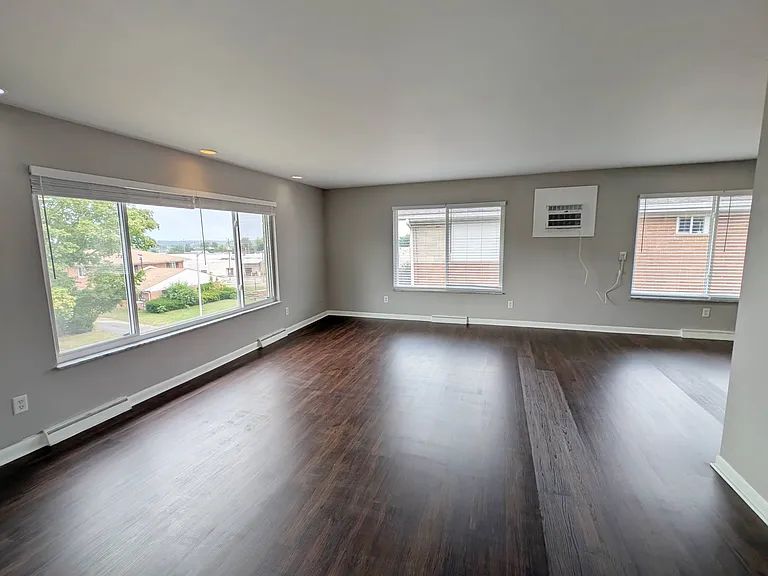 110 Cromwell Pl #3 — Photo 50