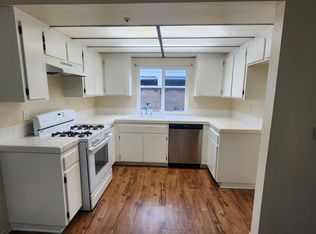 17762 Cameron Ln APT 3, Huntington Beach, CA 92647
