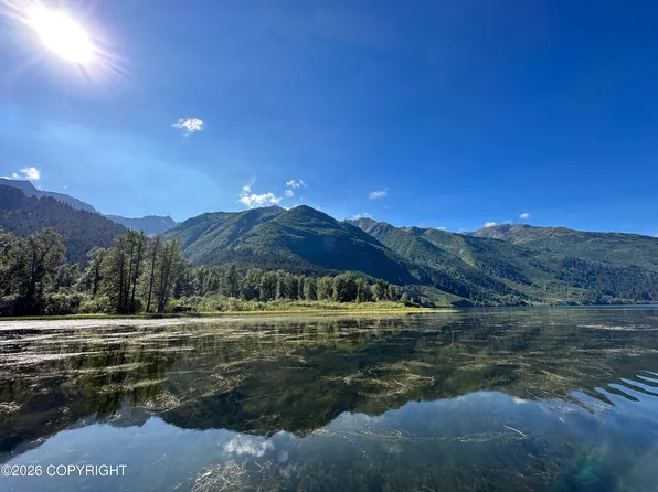 5 Road Chilkat Ln, Haines, AK 99827