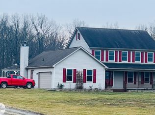 6569 Arnold Rd, Cottrellville, MI 48039