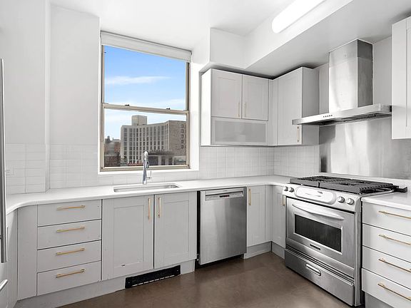 5th image of 310 W 120th St #8D