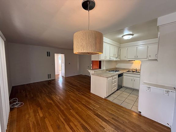 4th image of 11727 Ohio Ave APT 2