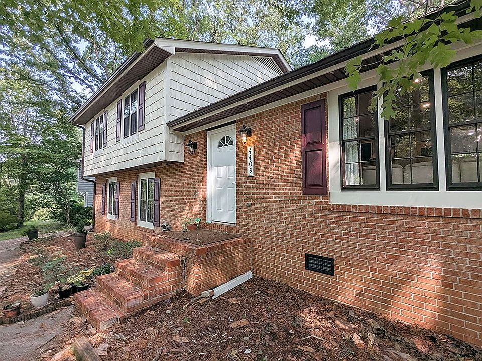 1st image of 4409 Pickwick Dr