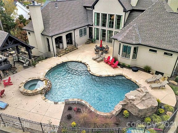 3rd image of 506 Bland Wood Ct