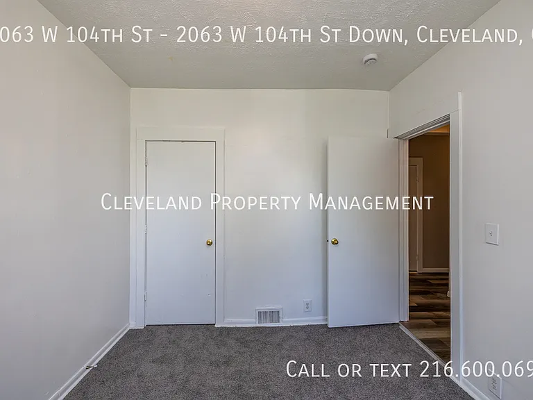 2063 W 104th St #2063 W 104TH ST DOWN — Photo 18