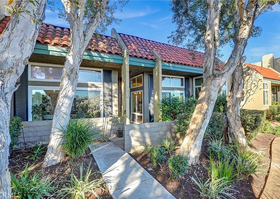 1st image of 1032 Palo Verde Ave