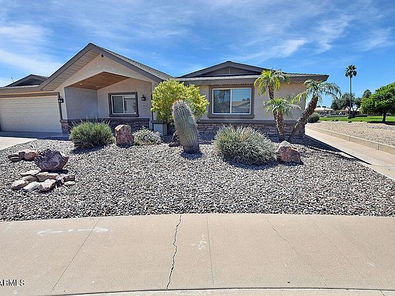 2nd image of 4933 E FLOWER Avenue
