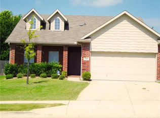 3144 Middleview Rd, Fort Worth, TX 76108