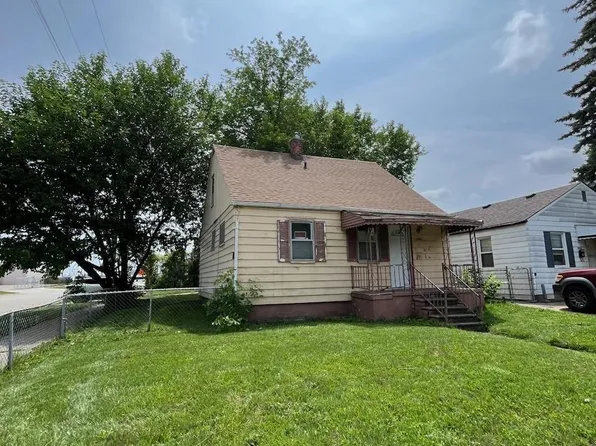 8526 Jackson Ave, Warren, MI 48089