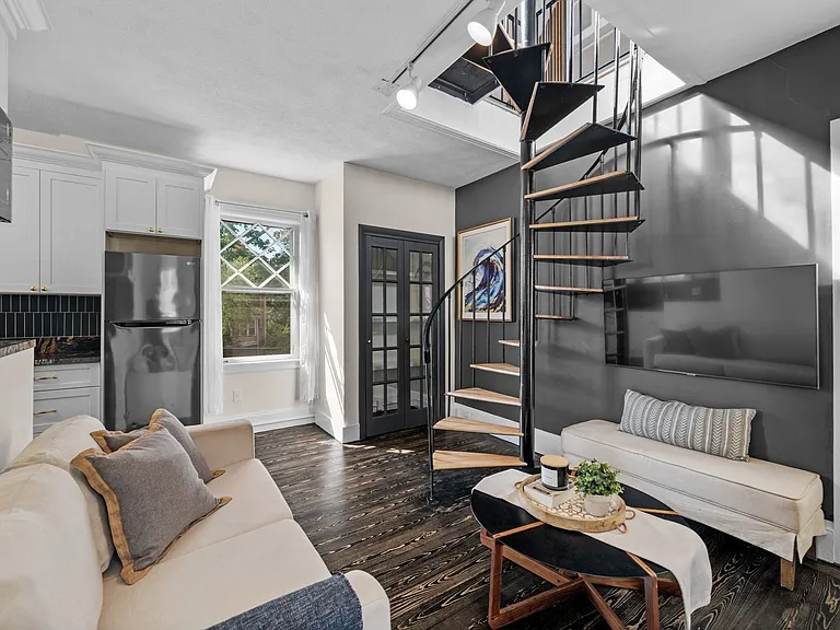 28 Columbus Ave #4 — Photo 2