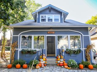 652 S Hough St, Barrington, IL