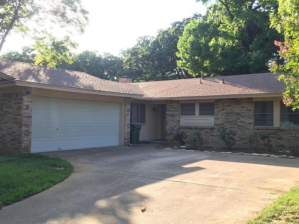 1st image of 2603 Greenwood Ln