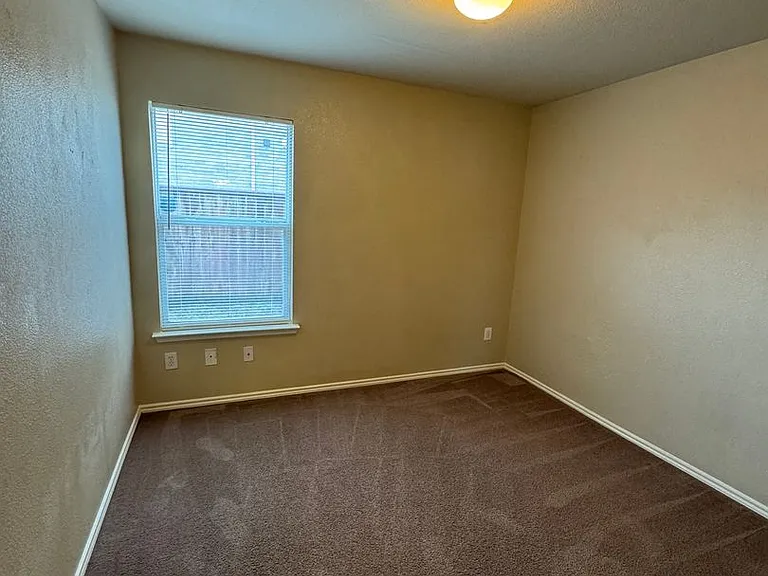 4642 Elm Point Dr — Photo 9