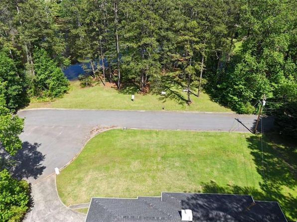 4265 Hidden Valley Dr, Atlanta, GA 30349