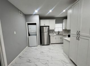 3130 Walnut Bend Ln APT 423, Houston, TX 77042