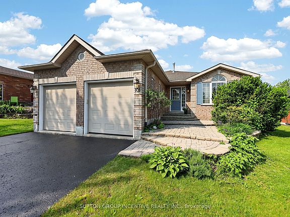 3rd image of 101 Lions Gate Blvd