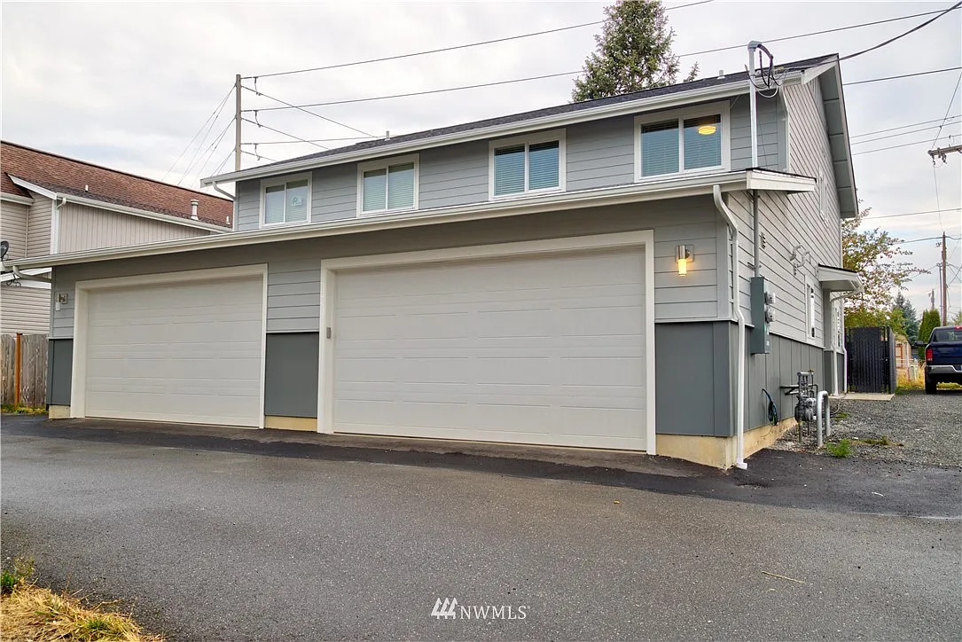 1106 A E Illinois Street #101 photo 1