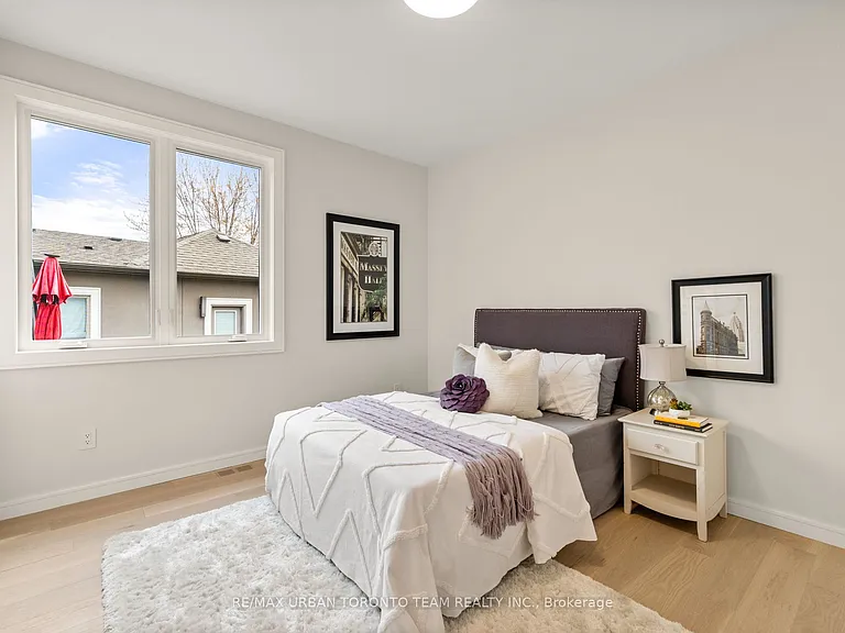 4 Drake Cres — Photo 24