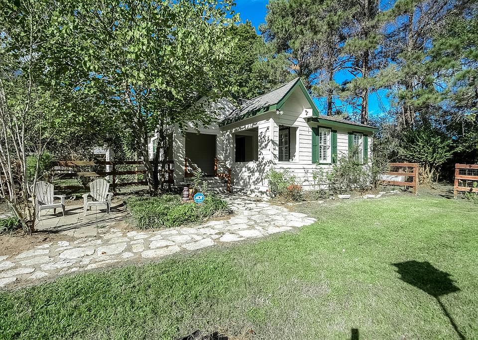 Lovely 1870 square foot home on 1.6 Acres of unrestricted land. Horses allowed. Home has been almost completely updated since 20