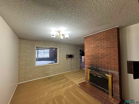 2nd image of 633 McKee Dr