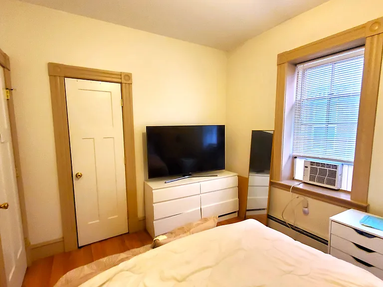 387 Capitol Ave #2 — Photo 14