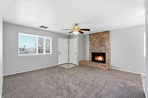 408 Rainbow Ct SE #B Photo 1