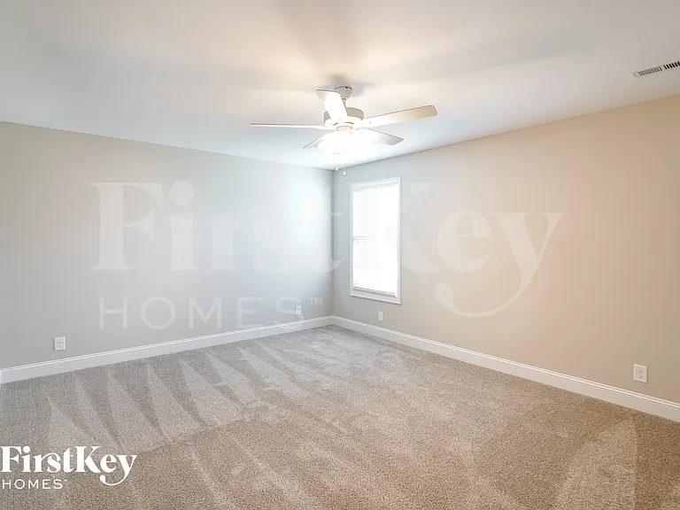 660 Alvin Rd — Photo 10