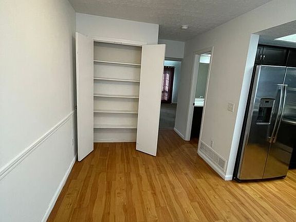 5th image of 5125 Dalmeny Ct