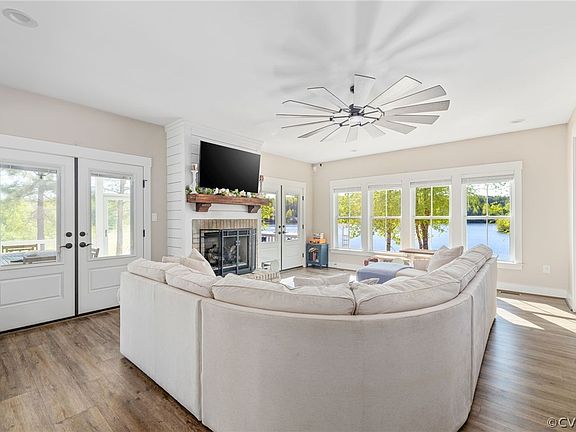 5th image of 6368 Haleford Dr
