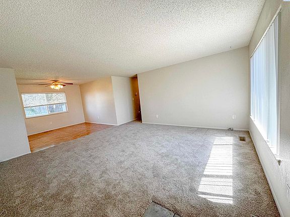 4th image of 806 Mayhew St