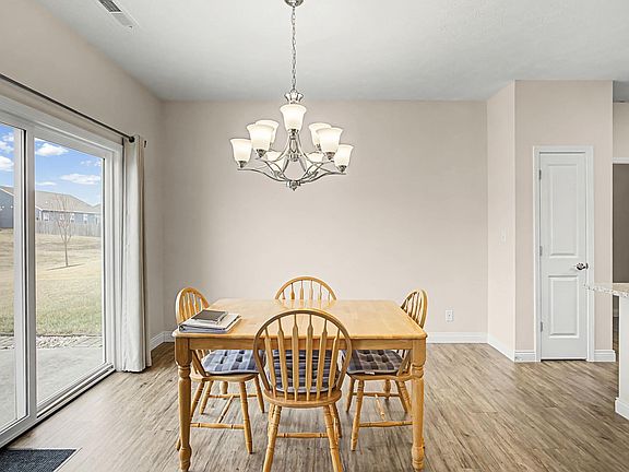 5th image of 962 Kingrail Dr