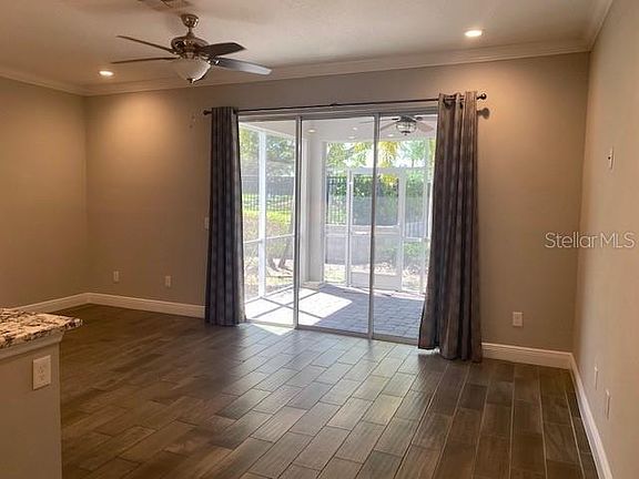 3rd image of 1114 Coral Ln