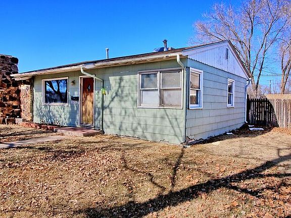 4th image of 2430 Bunting Ave #A