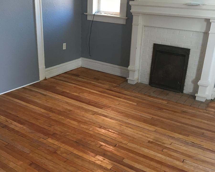 1st image of 119 N Ellis St