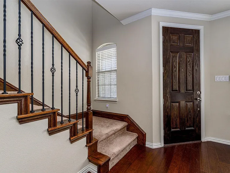 2559 Adam Ln — Photo 3