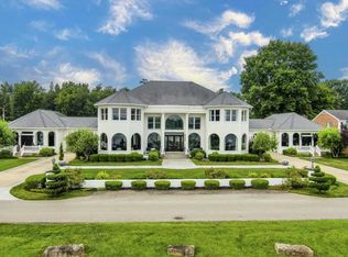 1212 Riverside Dr, Greenup, KY 41144