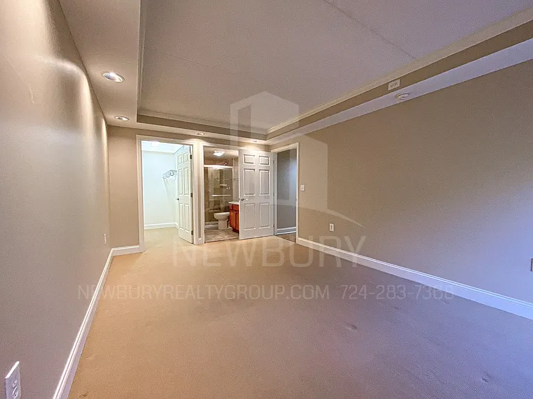 530 N Main Street - The Townhouse. — Photo 61