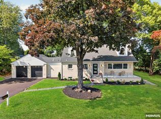30 Birch St, Emerson, NJ 07630
