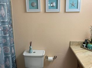 3952 Victoria Dr, West Palm Beach, FL 33406