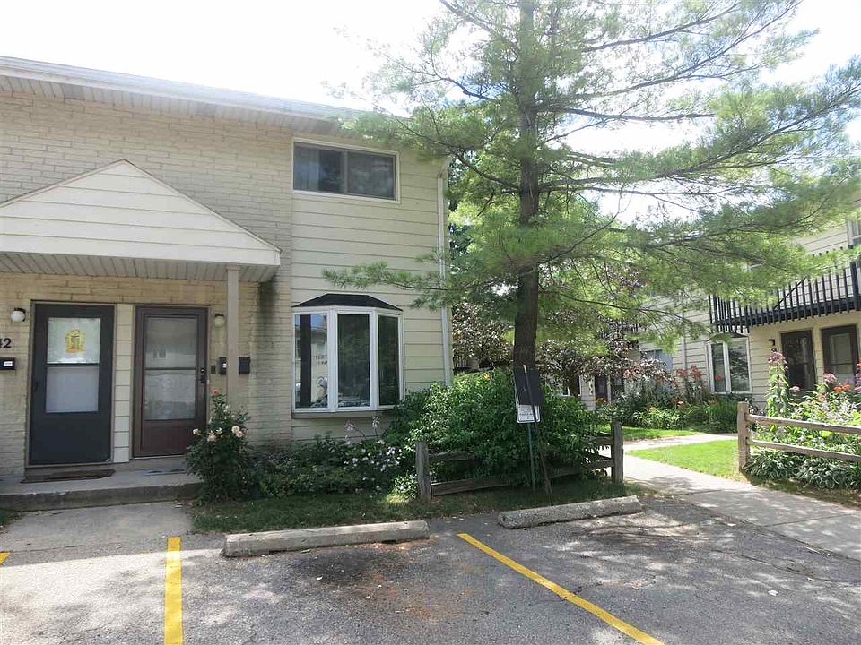 1st image of 141 N Lakewood Gdns